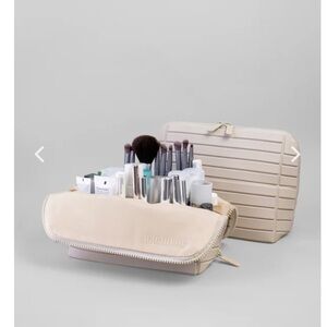 Parallelle The Medium Bisque Traveller